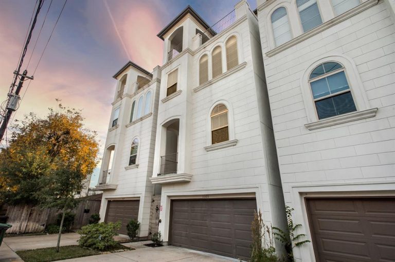 1321 KNOX STREET Portfolio Real Estate Luxury Real Estate solution®