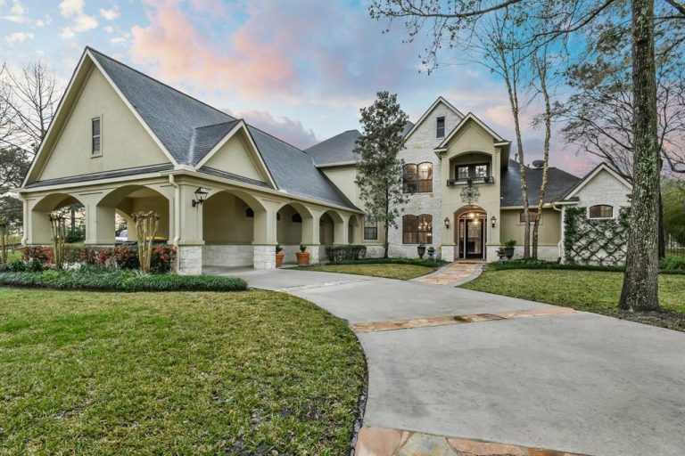 Waterfront Luxury in Hayden Lakes Estates Portfolio Real Estate